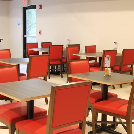 Holiday Inn Express Hotel & Suites Glasgow By Ihg Εξωτερικό φωτογραφία