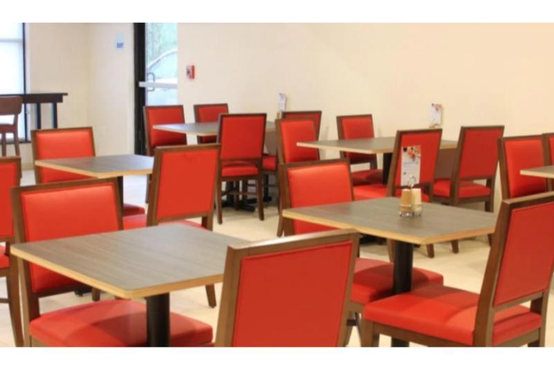 Holiday Inn Express Hotel & Suites Glasgow By Ihg Εξωτερικό φωτογραφία
